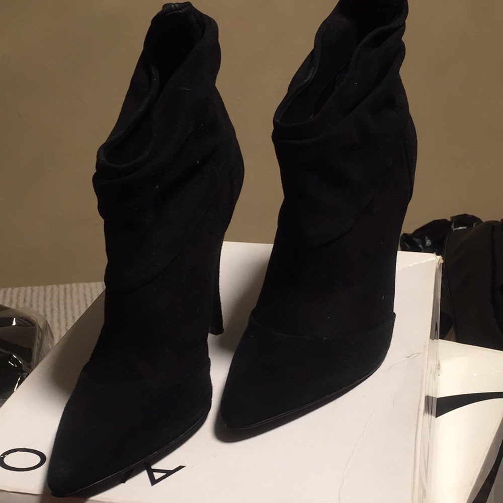 Black ALDO KAPETANOS heel booties